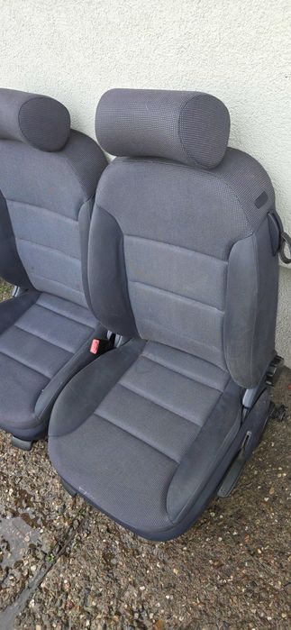 Fotele kanapa Audi A3 8L 3D granatowe kpl