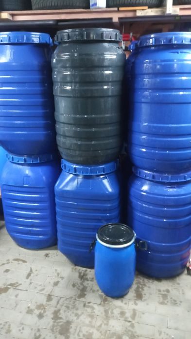 Beczki plastikowe 220 l na deszczówkę paliwo pomosty zboże