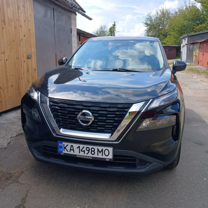 Продам Nissan Rogue 2021