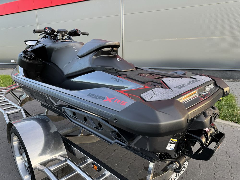 Skuter Wodny SEA-DOO RXP-X 300 Triple Black Audio 2023 Demo 5mth