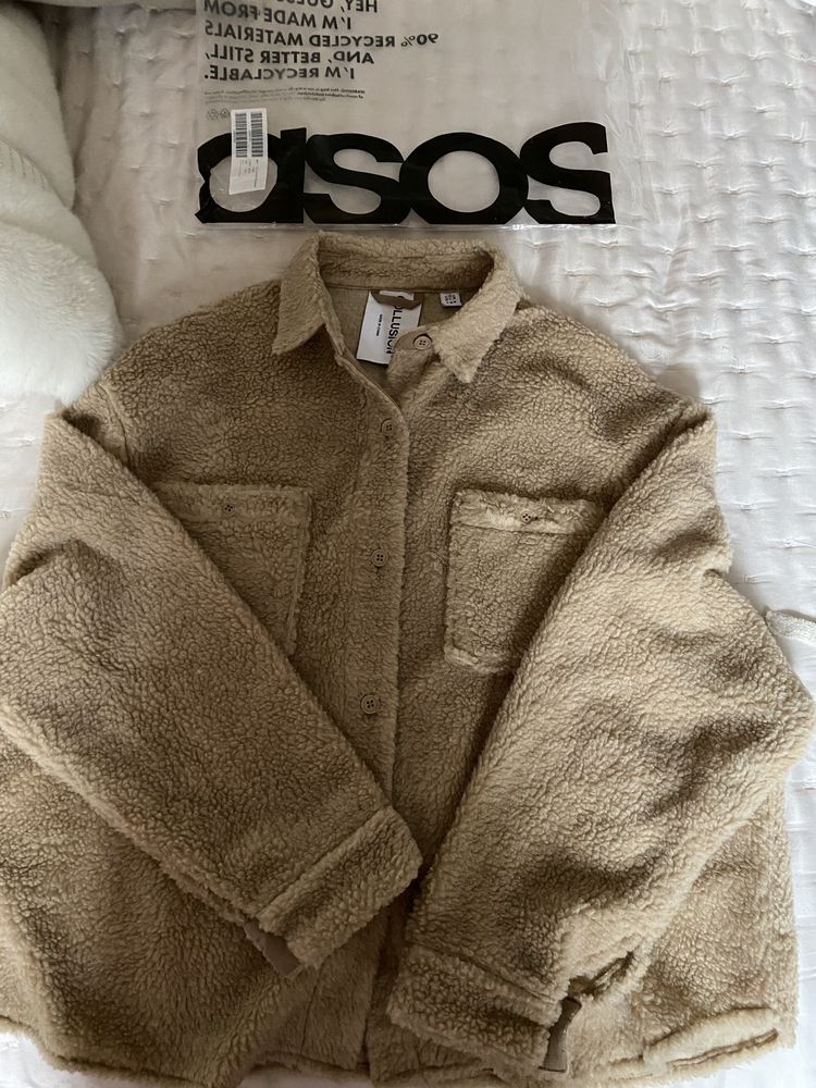 Sobrecamisa bege Asos