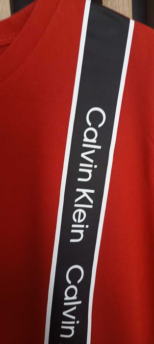 T-shirt Calvin Klein r. Xl
