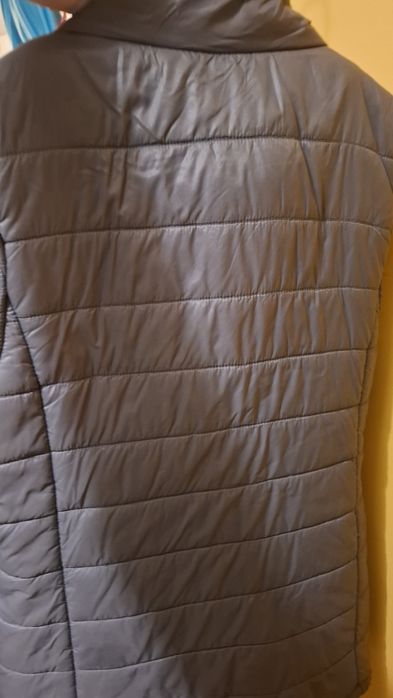 Bezrekawnik Reserved