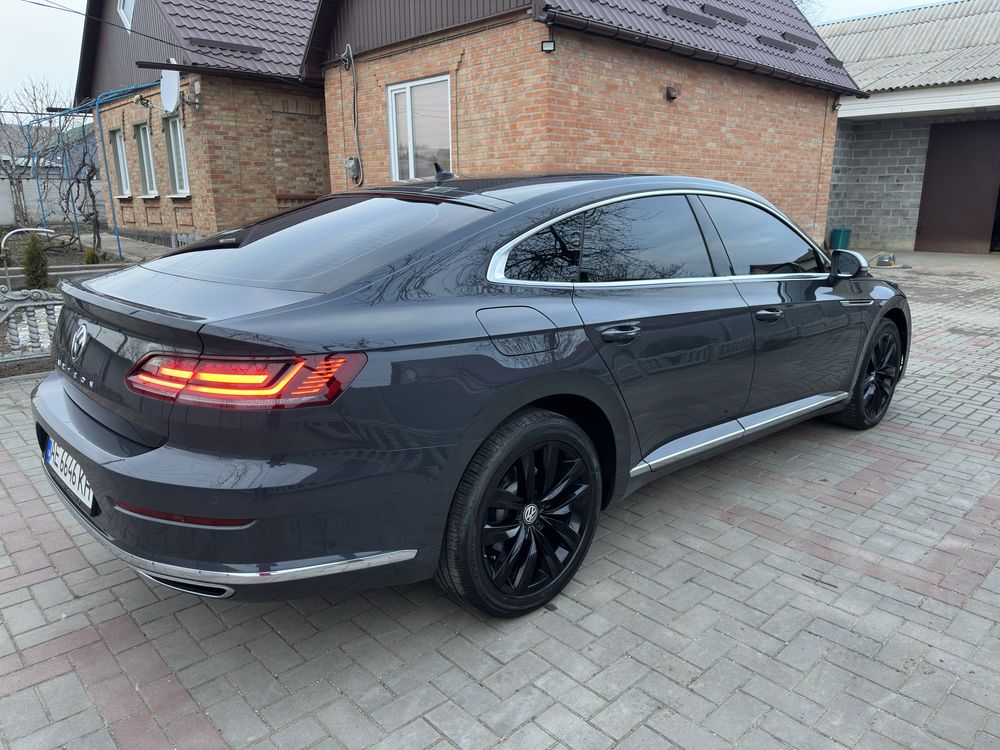 Продам Volkswagen Arteon 2020