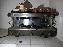 Máquina Industrial de Café Marca La Cimbali