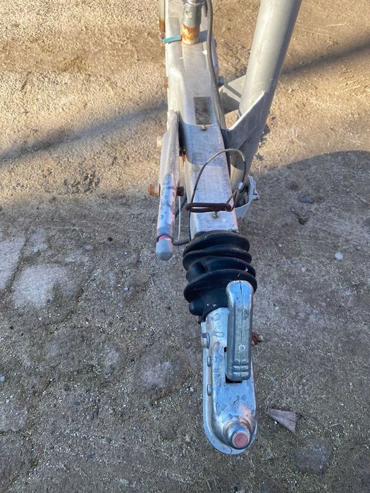 Atrelado 8m para barco até 2000kg, 2 eixos, pouco uso e km