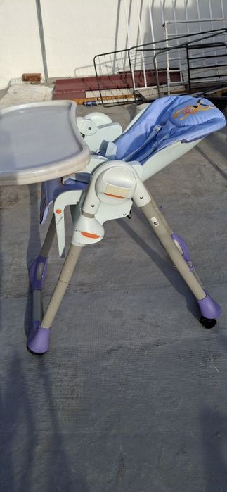 Cadeirinha de alimentação