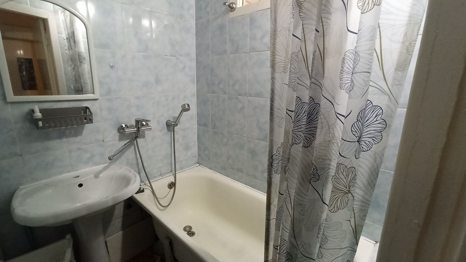 Сдам 2-к. квартиру в центре. Можно на короткий срок.