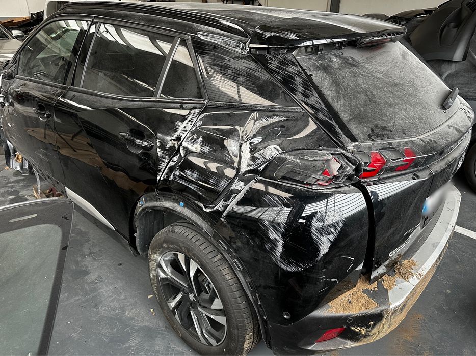 Peugeot 2008 1.2 GT - SALVADO