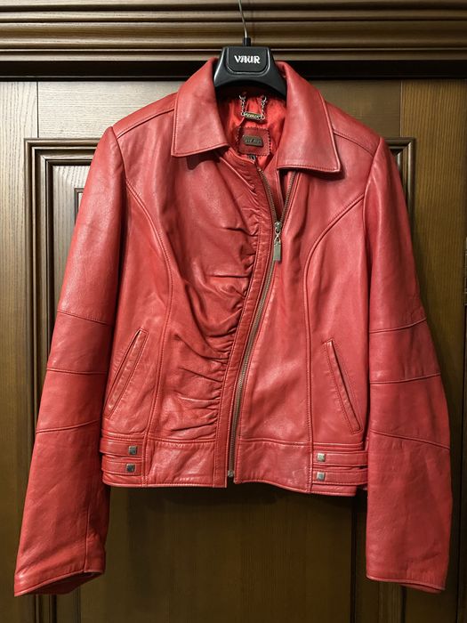 Продам кожанную курточку