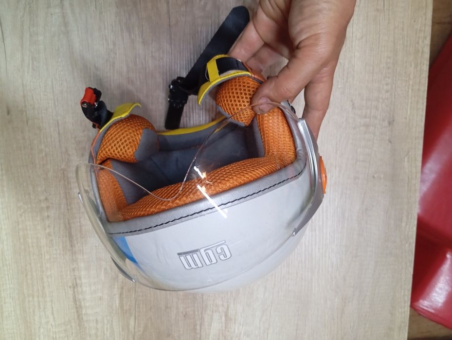 Kask dla dziecka na skuter motocykl