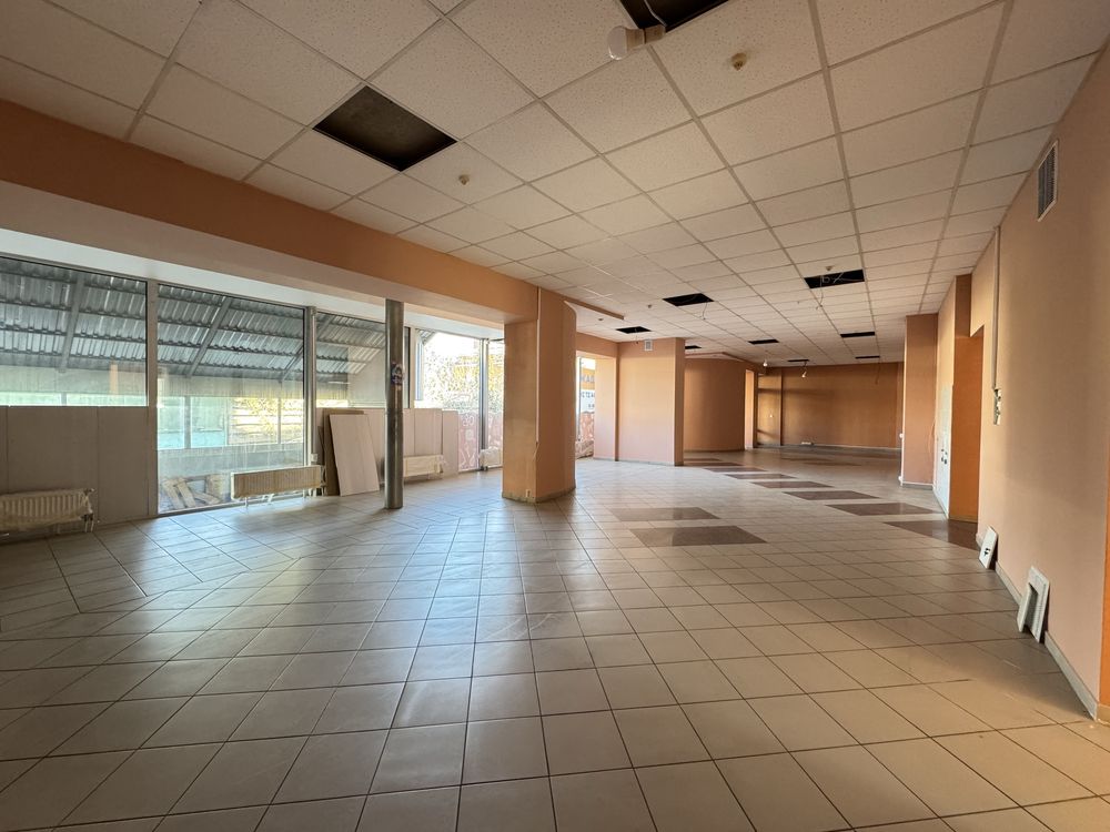 Продаж комерційного приміщення, вул.Кравчука. 166,5 кв.м.