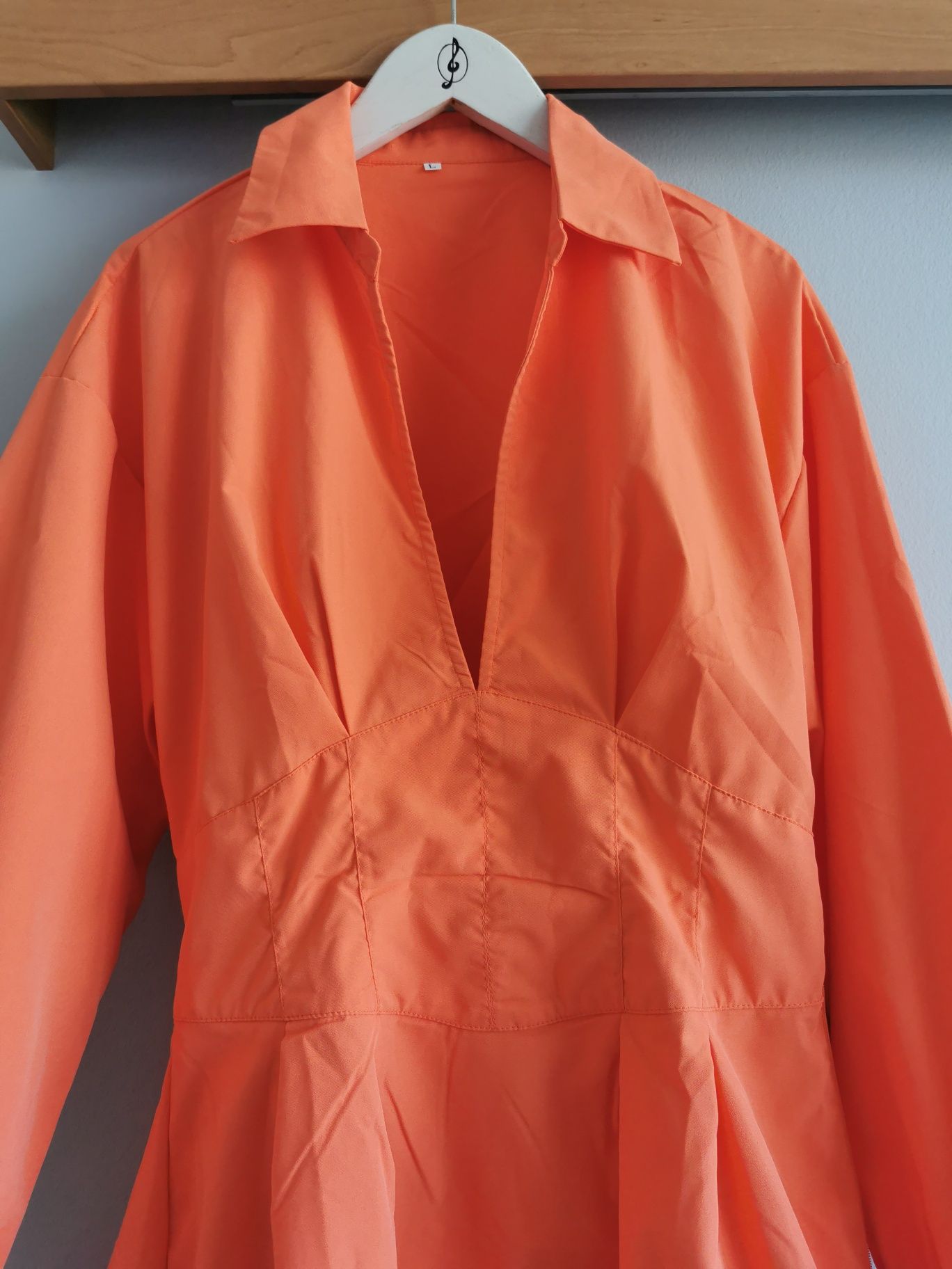Pomarańczowa gorsetowa sukienka dekolt V 40 L Orange shirt dress gorse
