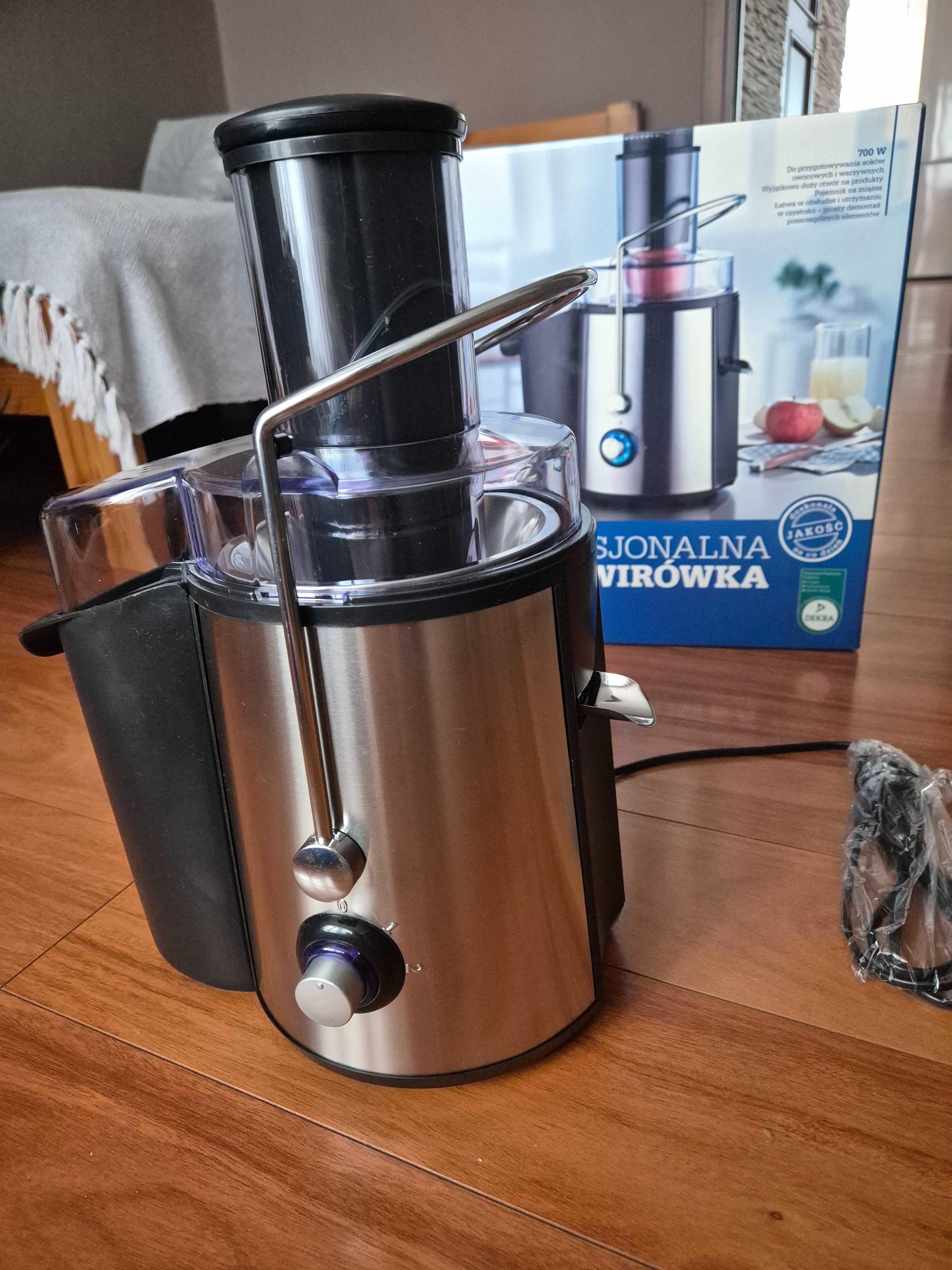 Sokowirówka profesjonalna 700W