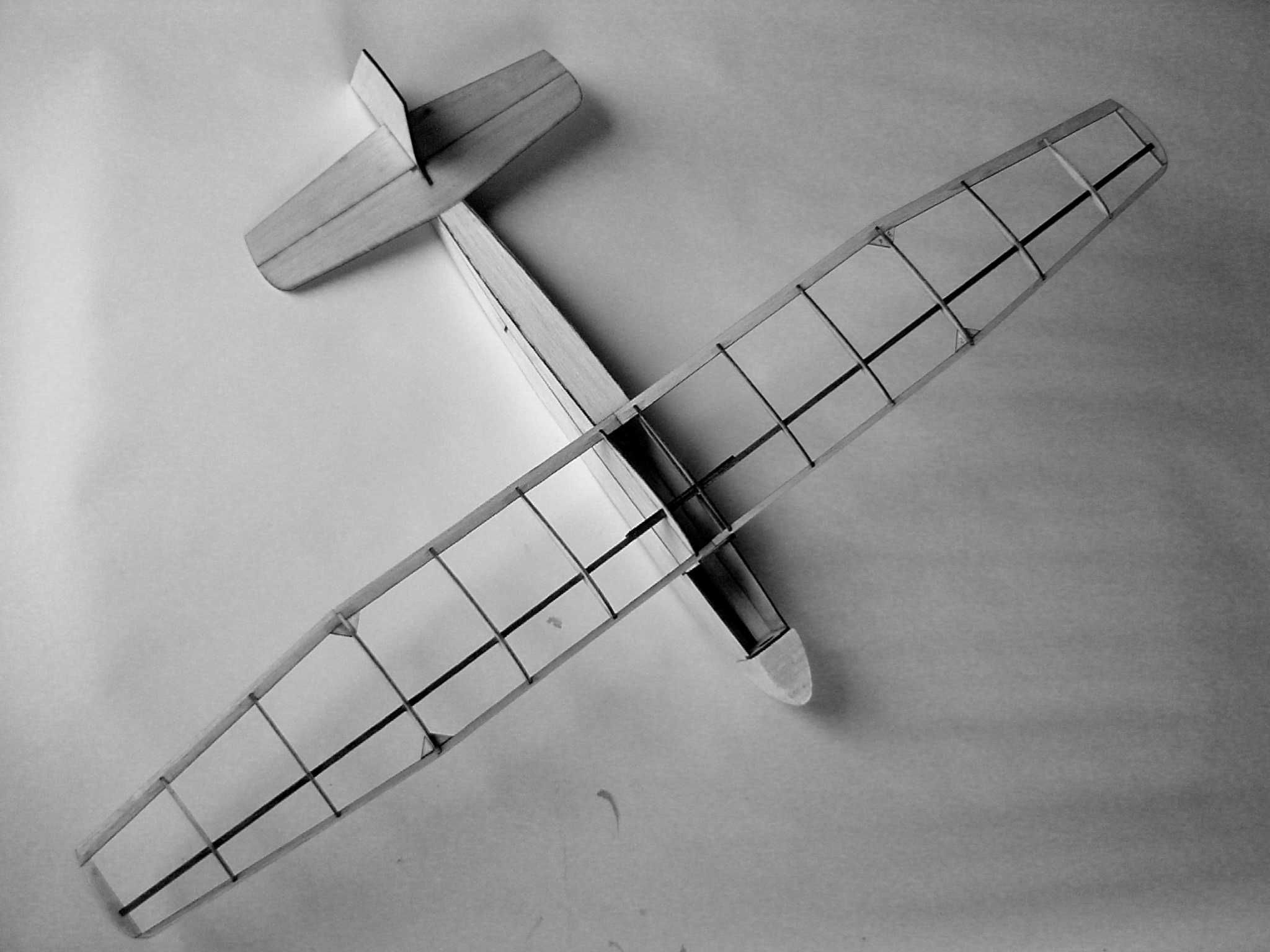 Modelo avião planador (AEROMODELISMO CLÁSSICO)