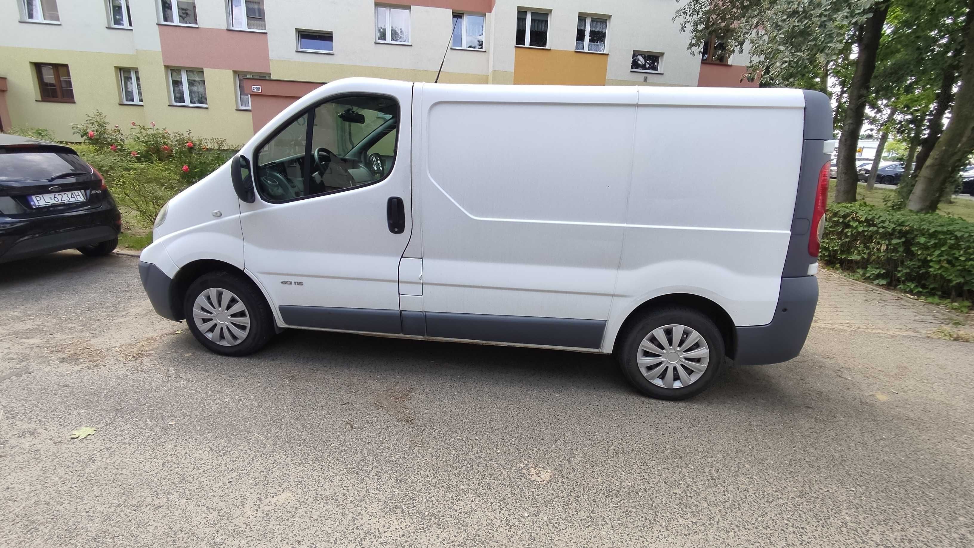 Nissan Primastar 2.0 dCi 115KM 3 osobowy