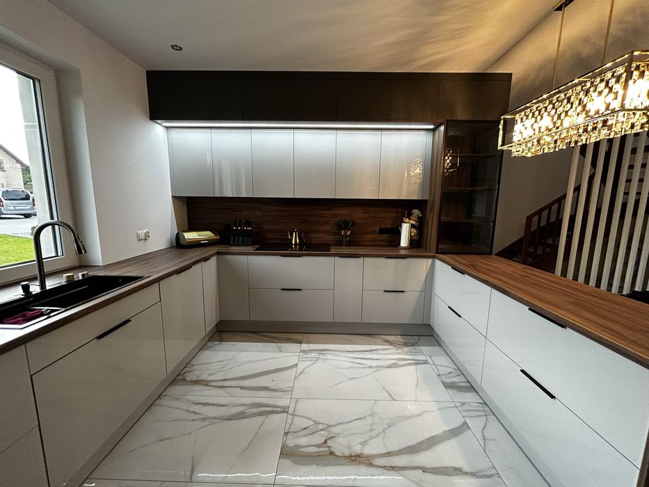 Meble na wymiar – Wycena GRATIS Kuchnie, Szafy, Garderoba