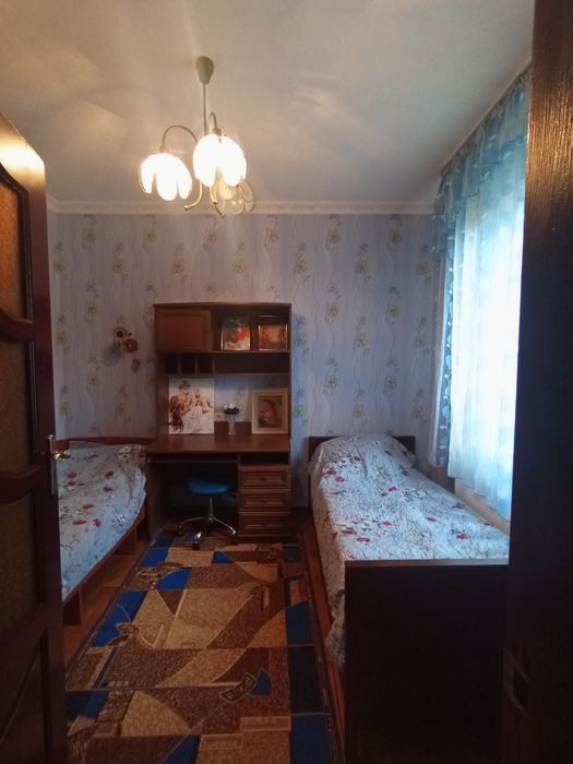 Здам кімнату двум дівчатам або двум хлопцям