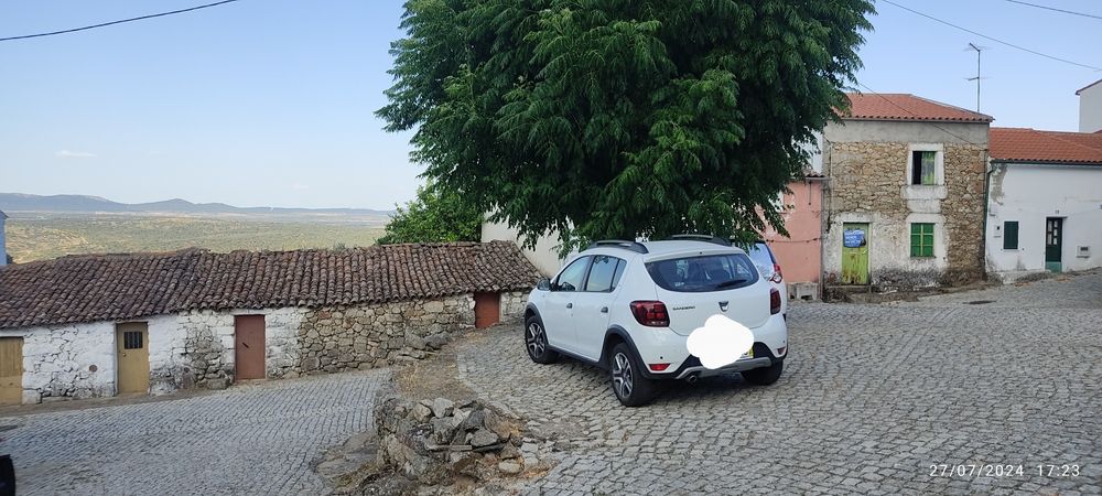 Casa rústica em aldeia