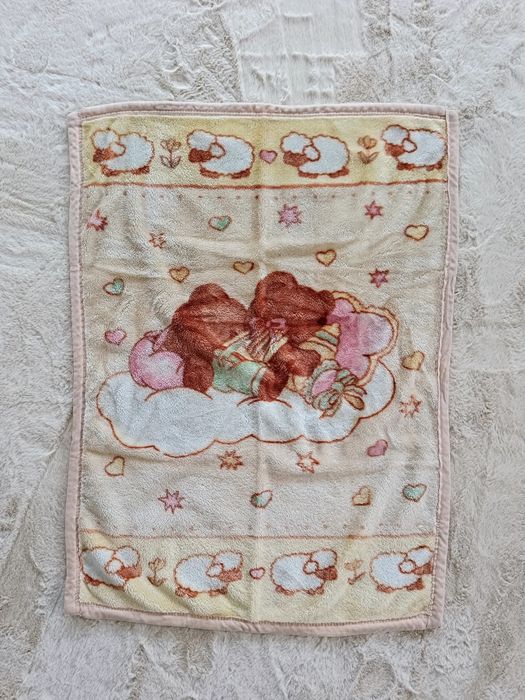 śliczny akrylowy kocyk do łóżeczka wózka 80 x 110 cm
