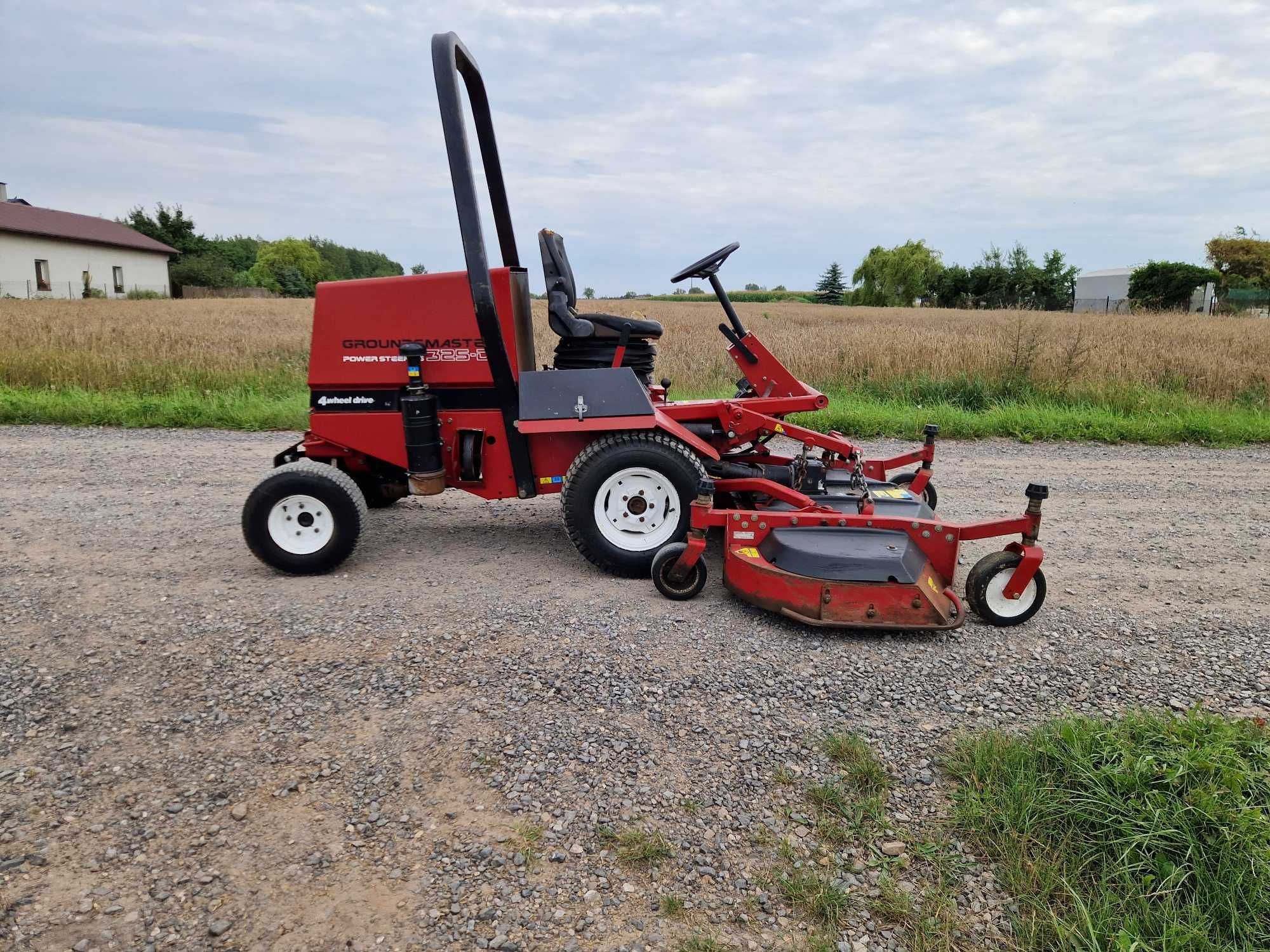 kosiarka mulczer TORO Groundmaster 325D 4x4 szerokość  1,8m diesel