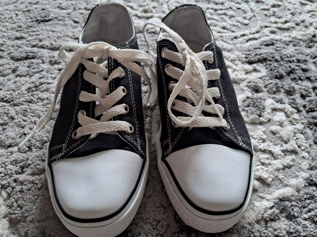 Кеди converse нові