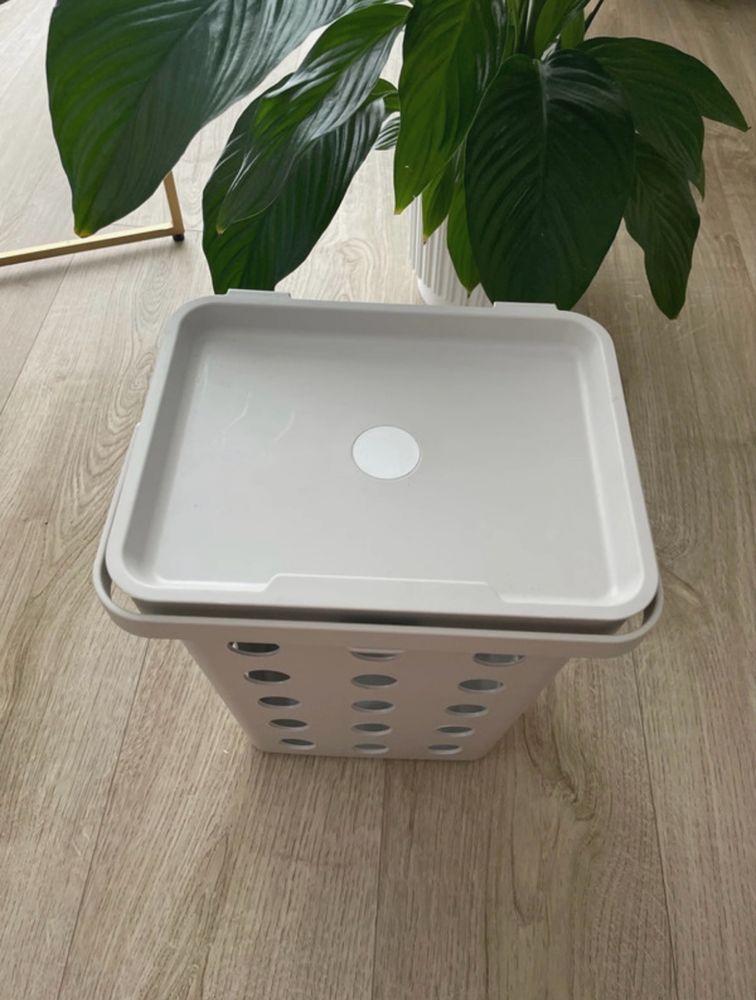 Kosz z pokrywą na odpady bio Ikea
