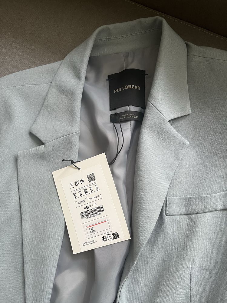 новий піджак жіночий pull&bear розмір с