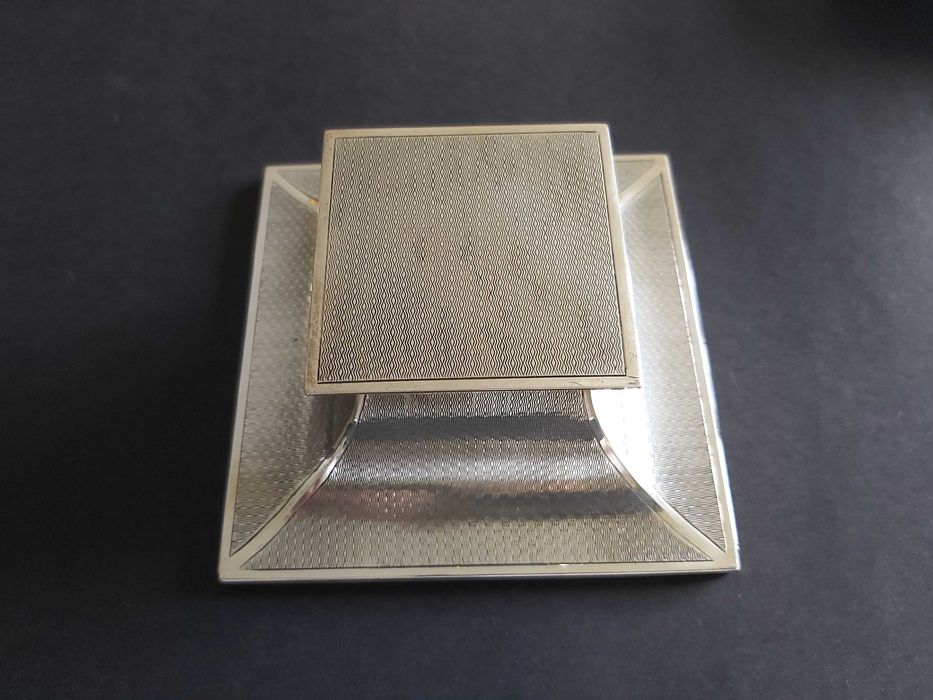 srebrny zabytkowy kałamarz