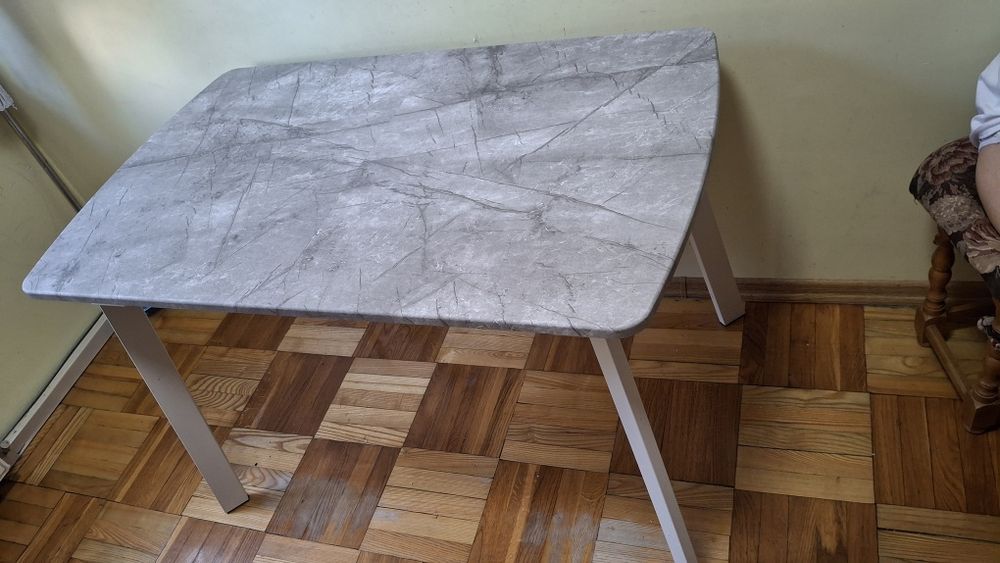 Стіл кухонний мдф.
