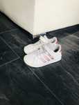Buty sportowe Adidas r. 27 białe