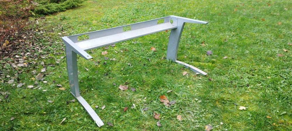 Stelaż (konstrukcja) do stołu biurowego