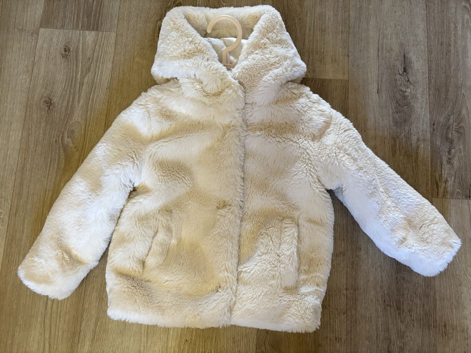 Продам шубку теплую на девочку