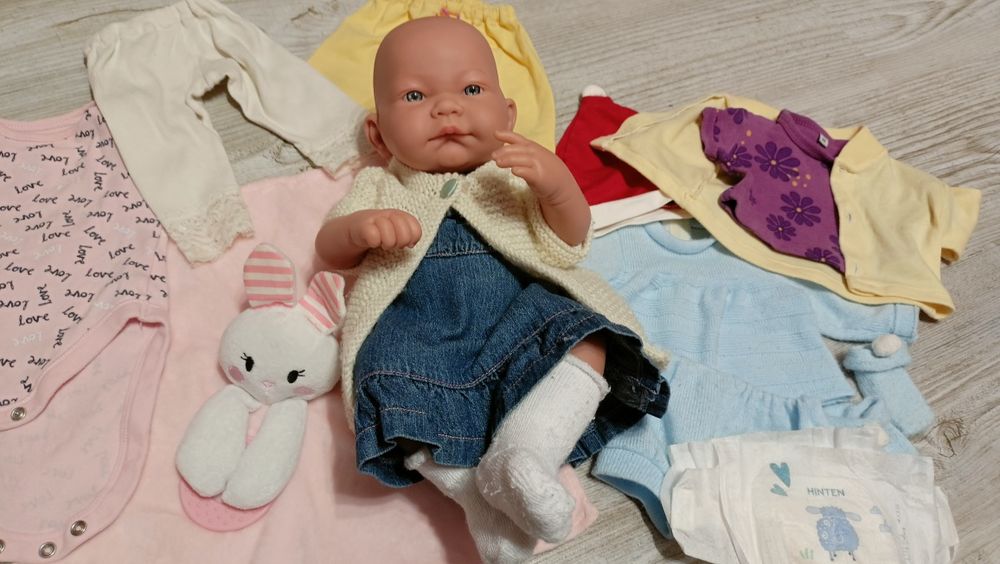 Lalka niemowlak dziewczynka Antonio Juan