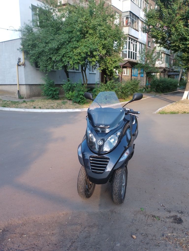 Продам трицикл 250кубовый