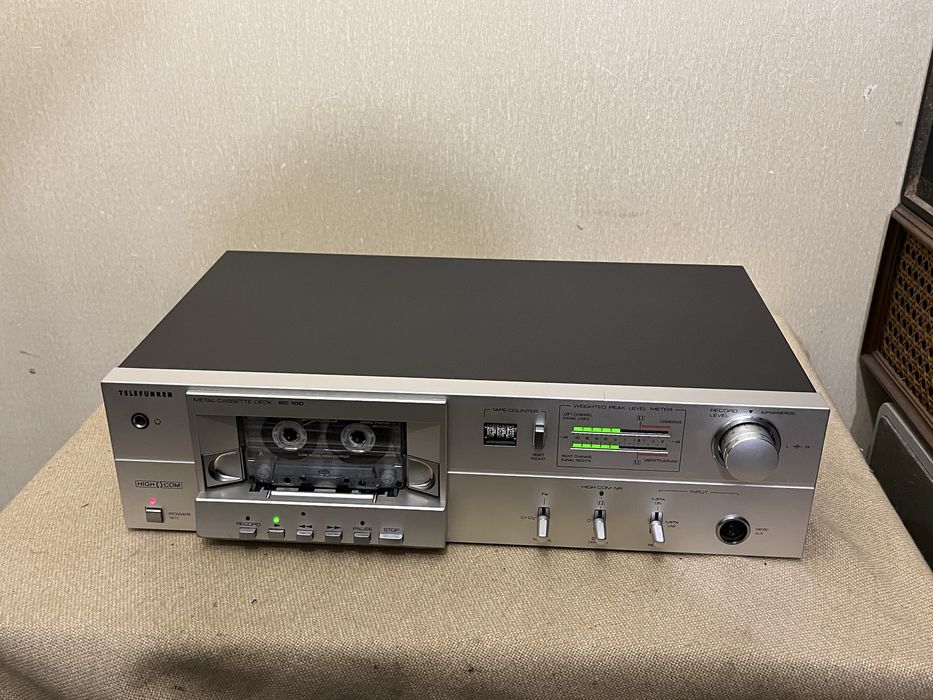 Качественная немецкая кассетная дека TELEFUNKEN RC-100