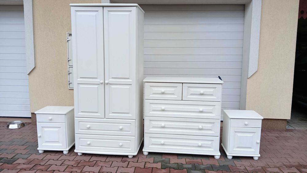 Meble sosnowe malowane + łóżko