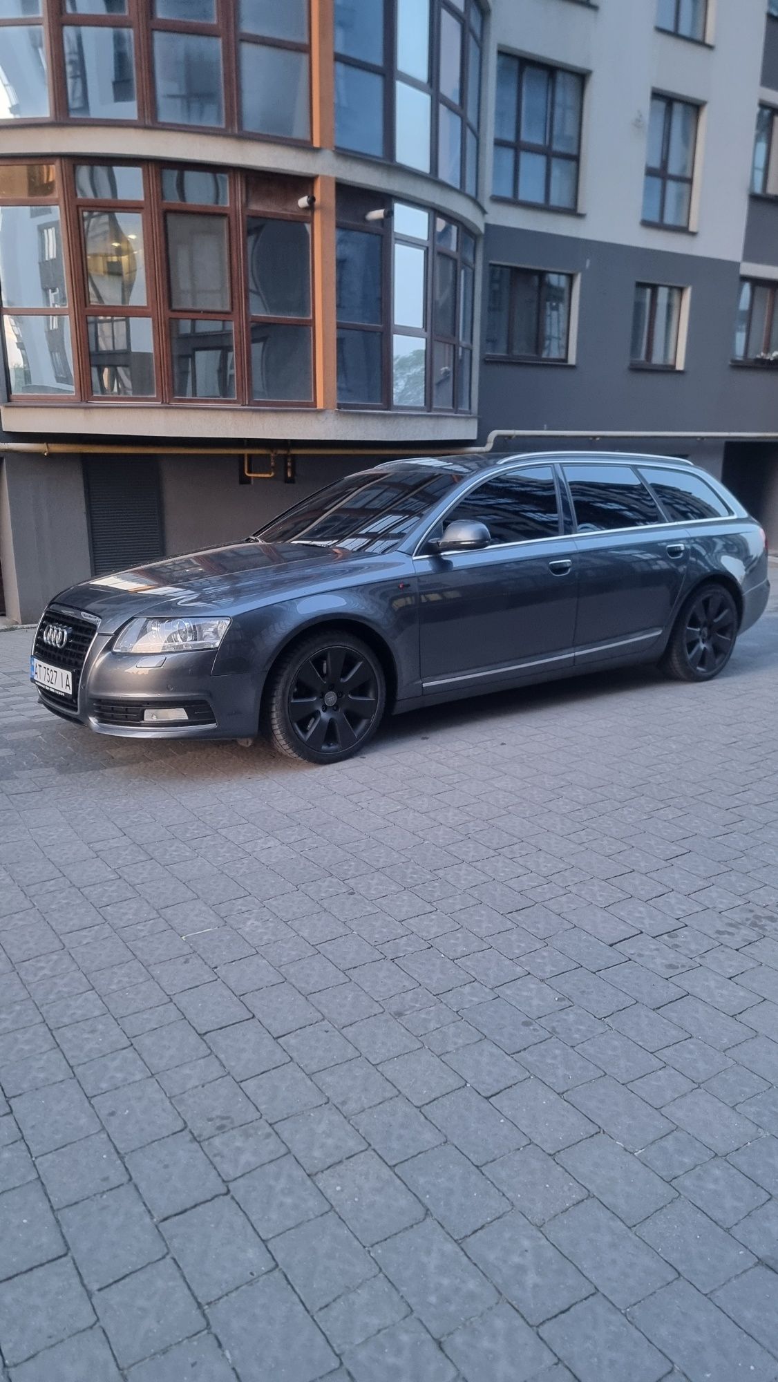 Audi A6 S-line . 2.7