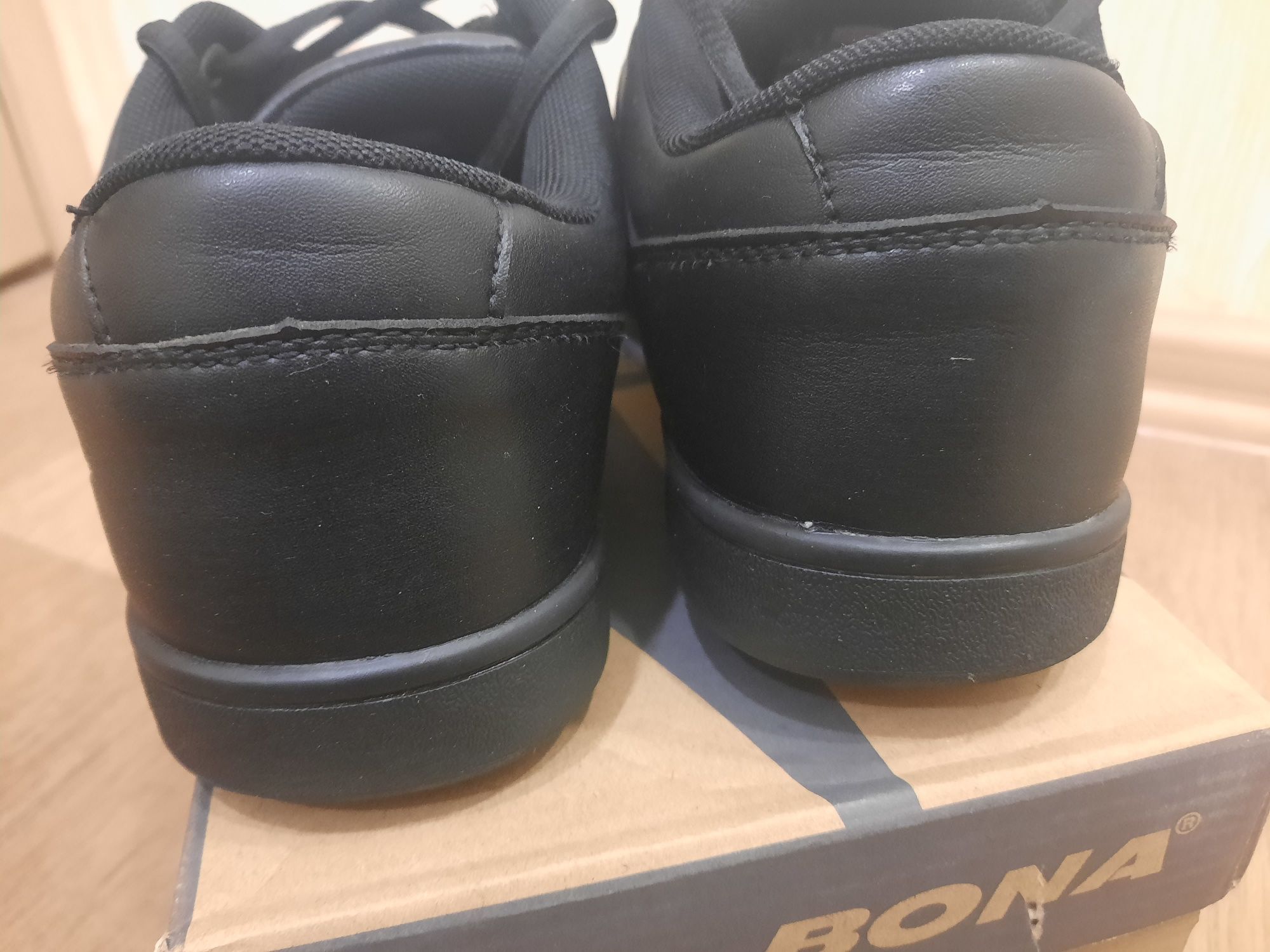 Кроссовки Bona 40 р. Кожа