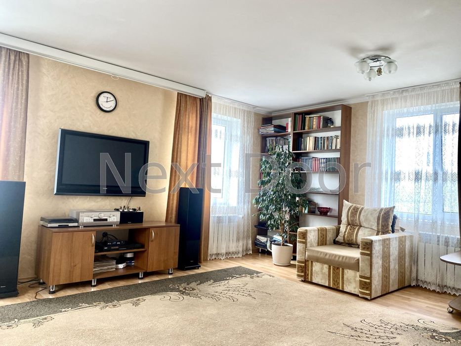 Продаж будинку в Копачів, 5 кімнат, 200 м², 20 соток.