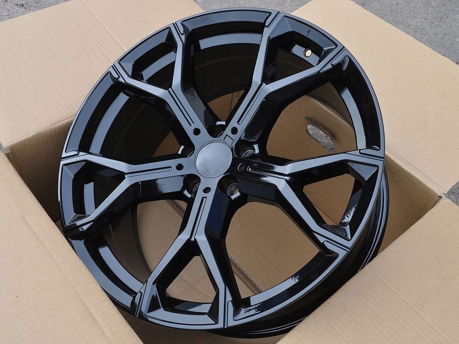 Czarne felgi aluminiowe R21 5x112 Bmw X5 G05 X6 G06 X7 G07