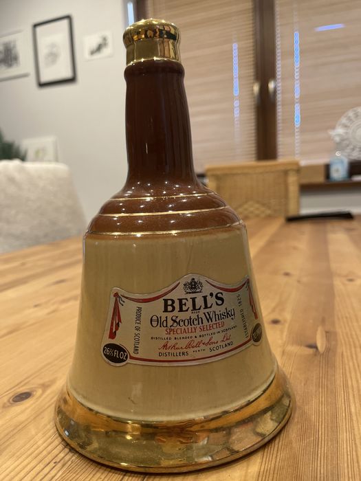 Butelka po Old Scotch Whisky  w ksztalcie dzwonka