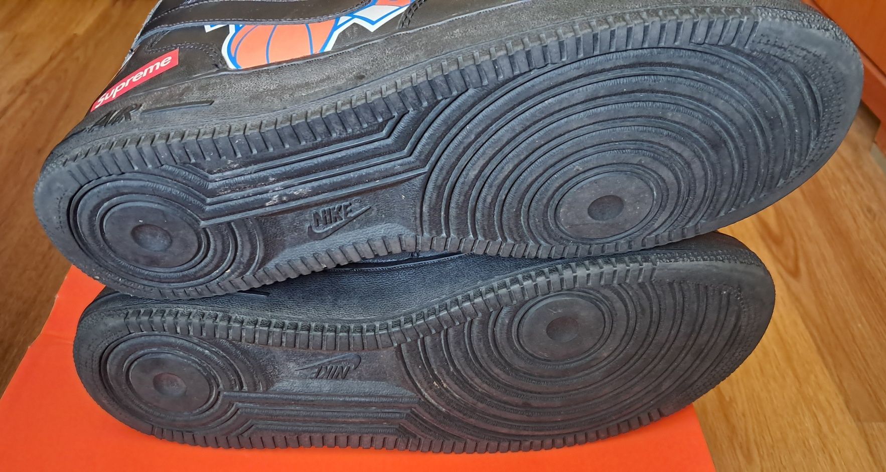 Nike Air Force One Supreme NBA