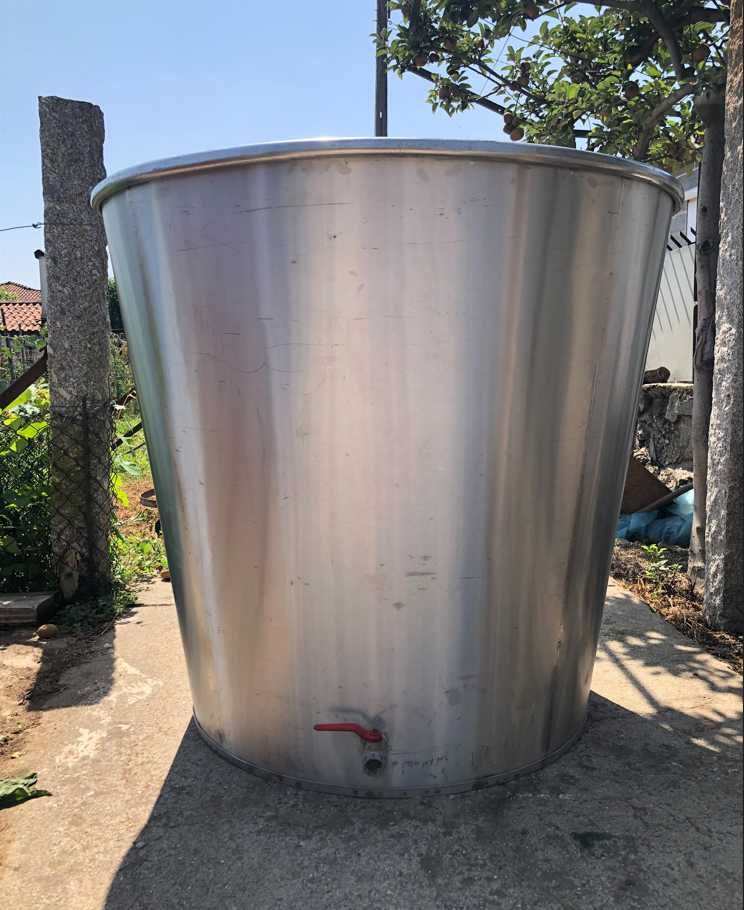 Basa Inox 500L para fermentar vinho