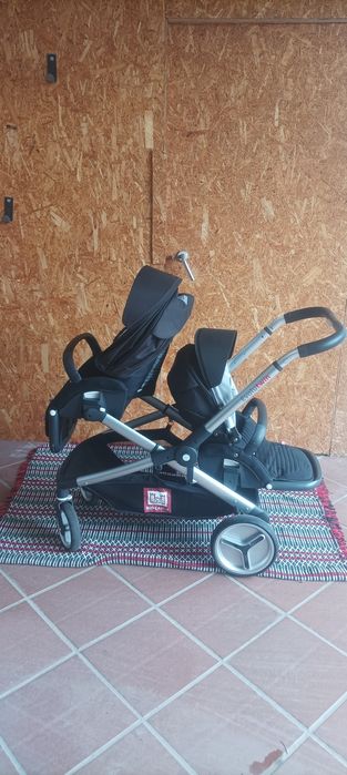 Carrinho gêmeos ou duplo