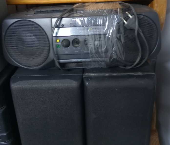 Rádios colunas e Leitor de vinil e cartuchos