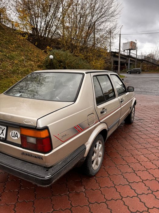 Продам автомобіль volkswagen jetta 2