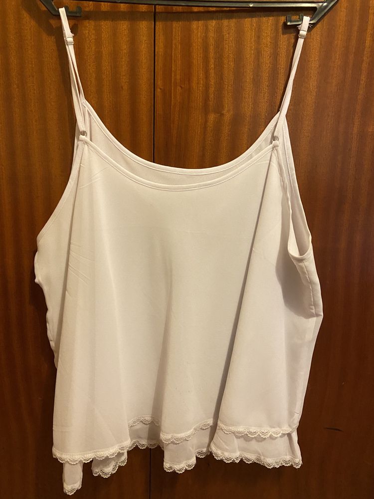 Blusa com detalhe Shein