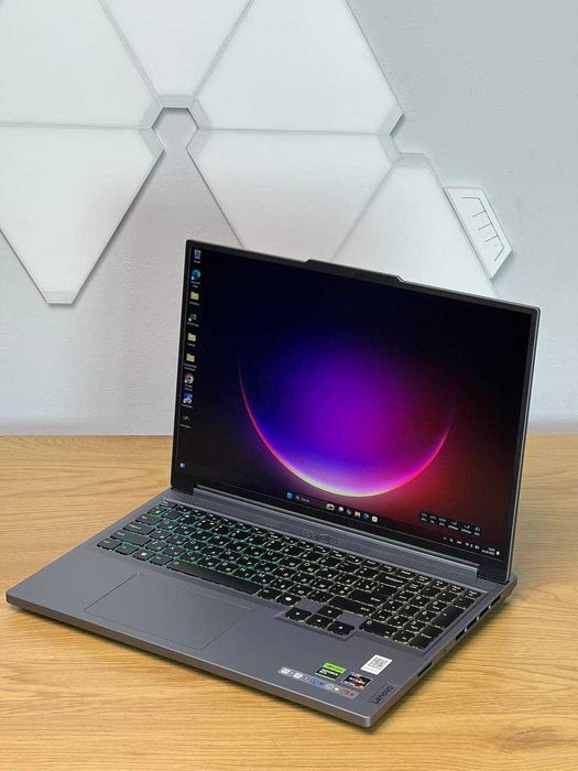 Lenovo Legion Slim 5-16 R7 7435HS \ 16GB \ 1T \ RTX4070 8GB