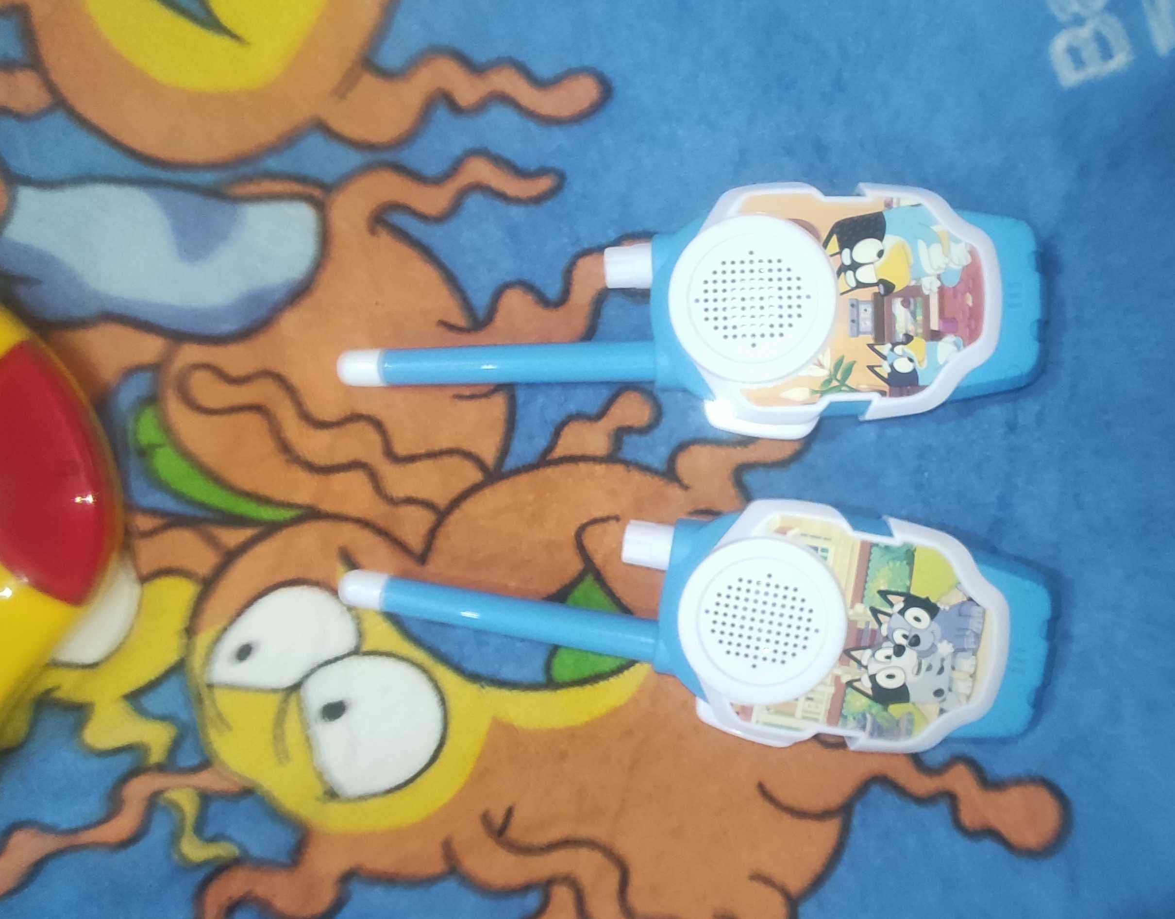 walkie talkies bluey